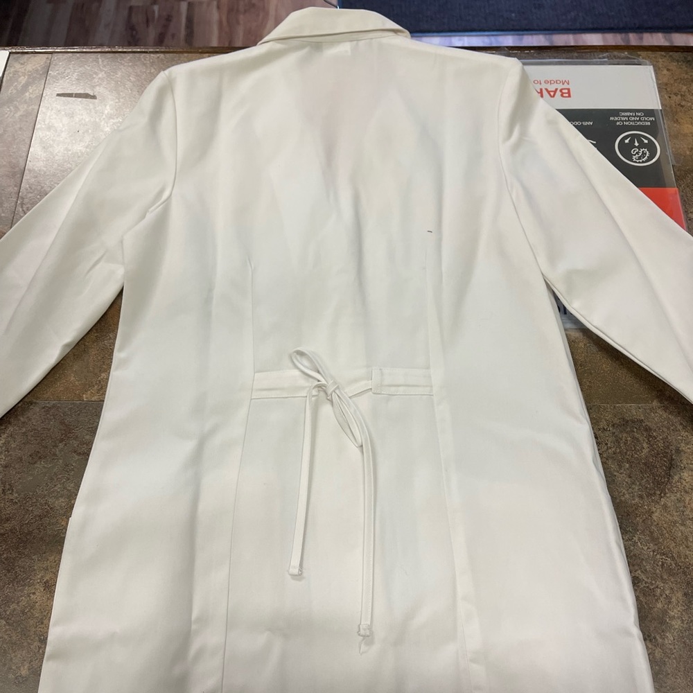 Cherokee 30” Lab Coat - Picture 2 of 4